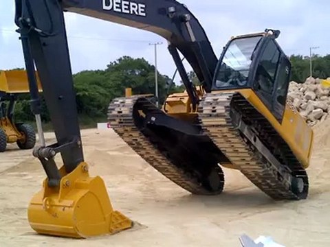 Videos Demostración John Deere DINISSAN Julio 06 de 2010 (2)