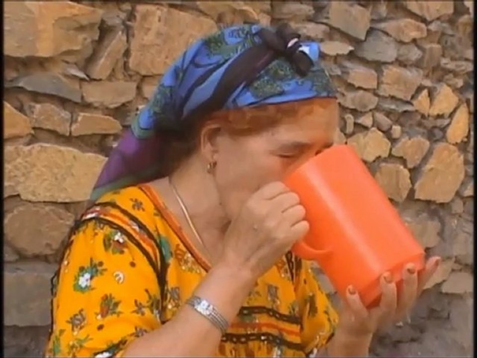 Chants révolutionnaires de Kabylie par Na Zouina de Tawermite