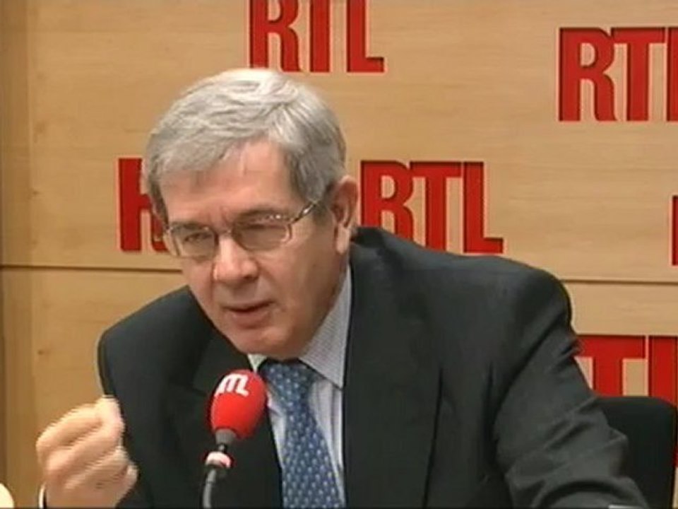 Philippe Varin, président du directoire de PSA Peugeot-Citroën, vendredi matin sur RTL : "Il faut une baisse massive du coût du travail en France"