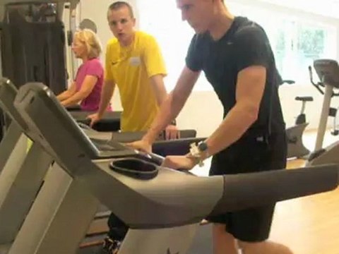 Guise : les premiers baigneurs de la piscine