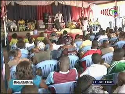 La candidate du PCT Claudia Ikia Sassou N’Guesso poursuit sa campagne électorale à Talangaï