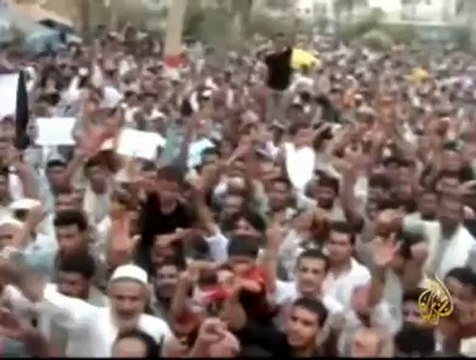 قتلى وجرحى قرب معسكر لقوات الدفاع الجوي بعدن