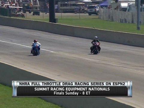 Angie Smith : les freins de sa moto lachent