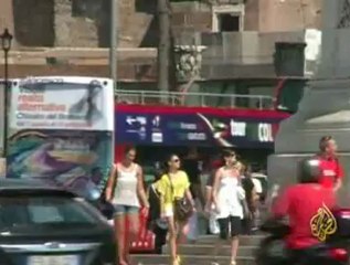 الأزمة المالية تـُلقي بظلالها على الشارع الإيطالي