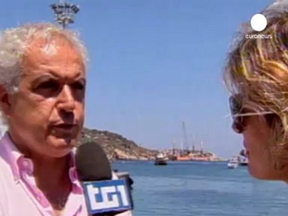 El Costa Concordia sigue atrayendo turistas, seis meses...