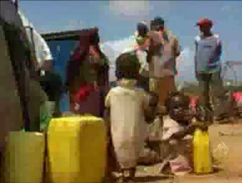 تفاقم مأساة النازحين الصوماليين في مخيمات