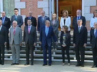 El rey escucha al Gobierno y le pide el mayor rigor