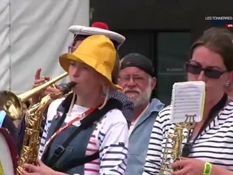 Les Tonnerres de Brest 2012 : L'ambiance monte, timidement