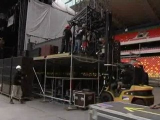 La MMArena du Mans prépare le concert de Johnny