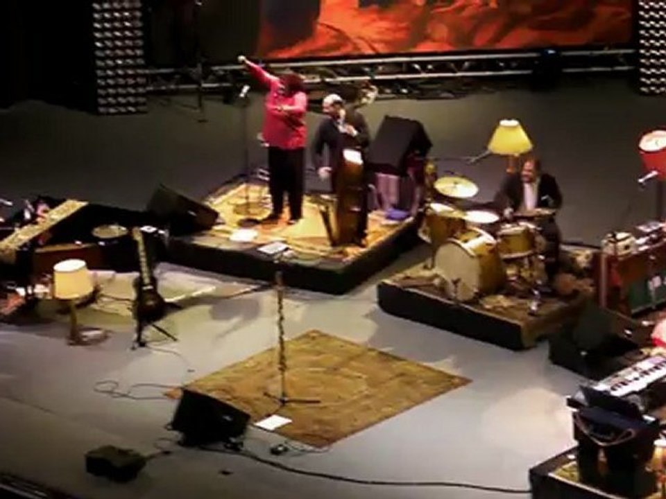 Hugh Laurie - Jazz à Vienne 12 Juillet 2012
