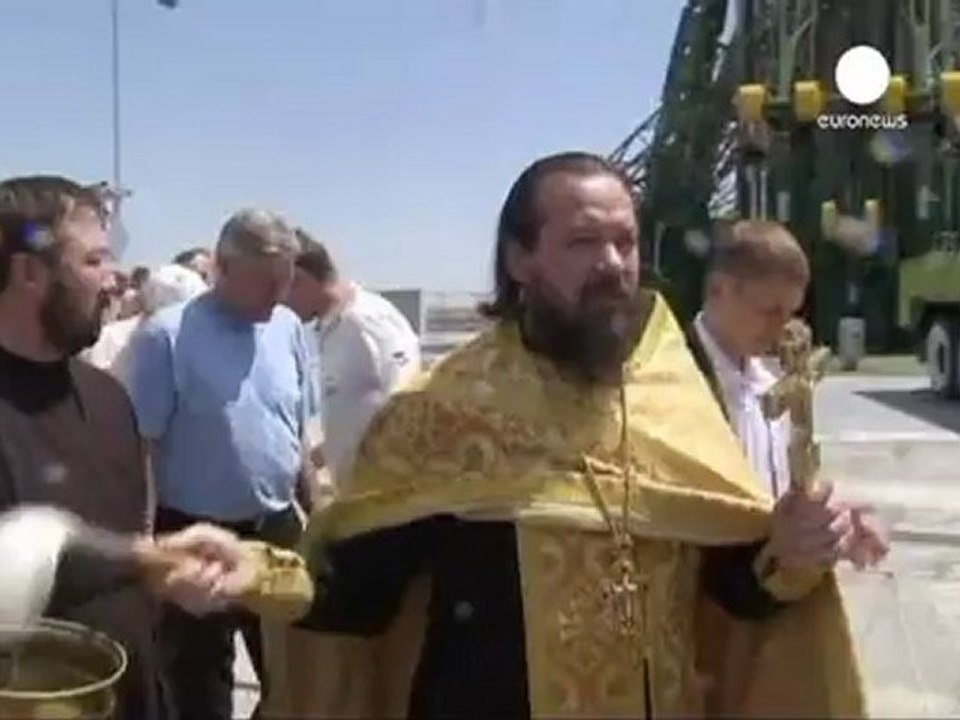 Russian priest blesses Soyuz rocket