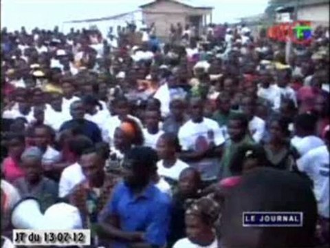 Meeting de fin de campagne du candidat du Club 2002-Pur à Loukoléla