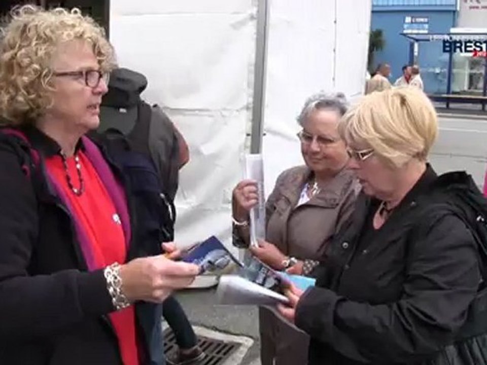 Les Tonnerres de Brest 2012 : Les tee-shirts rouges des Tonnerres de Brest