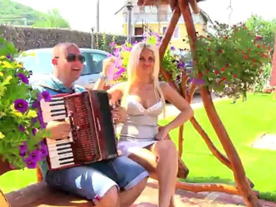 Fero(Casanova) Tavi de la Negresti & Nico - Hai Lasa Mandrele