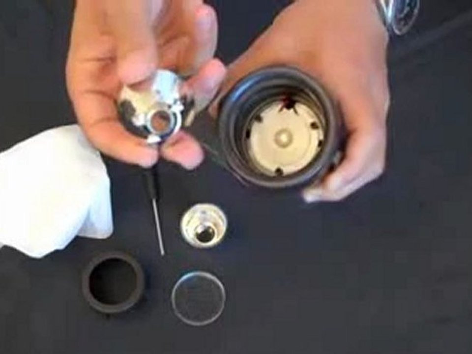 How to change the reflector of Impulse LED810 fixture