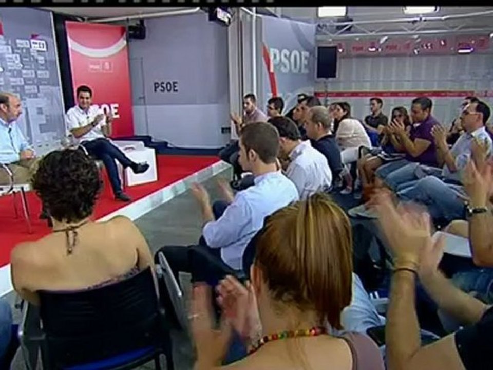 Báñez dice que los ajustes son inevitables y los sindicatos no descartan una huelga general