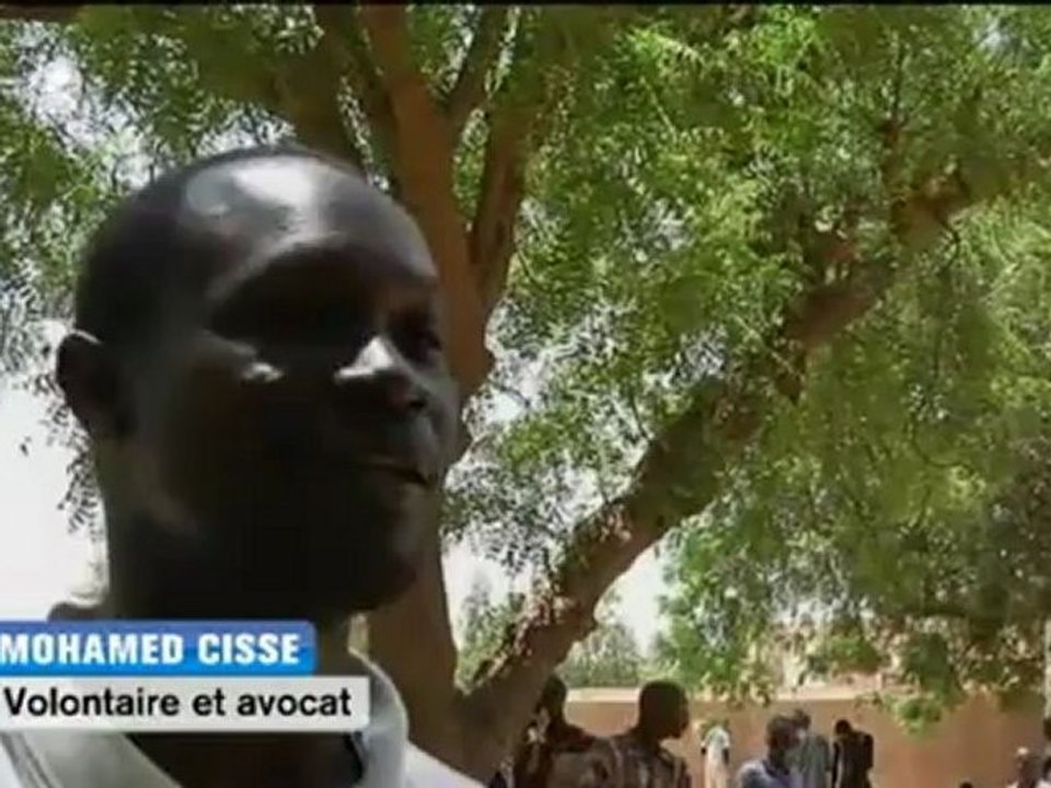Mali: la population prend les armes
