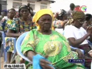 Le candidat du PCT à Moungali 2 échange avec les femmes de sa circonscription