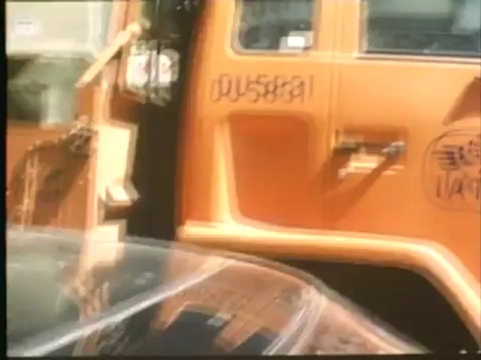 Ban muon 02