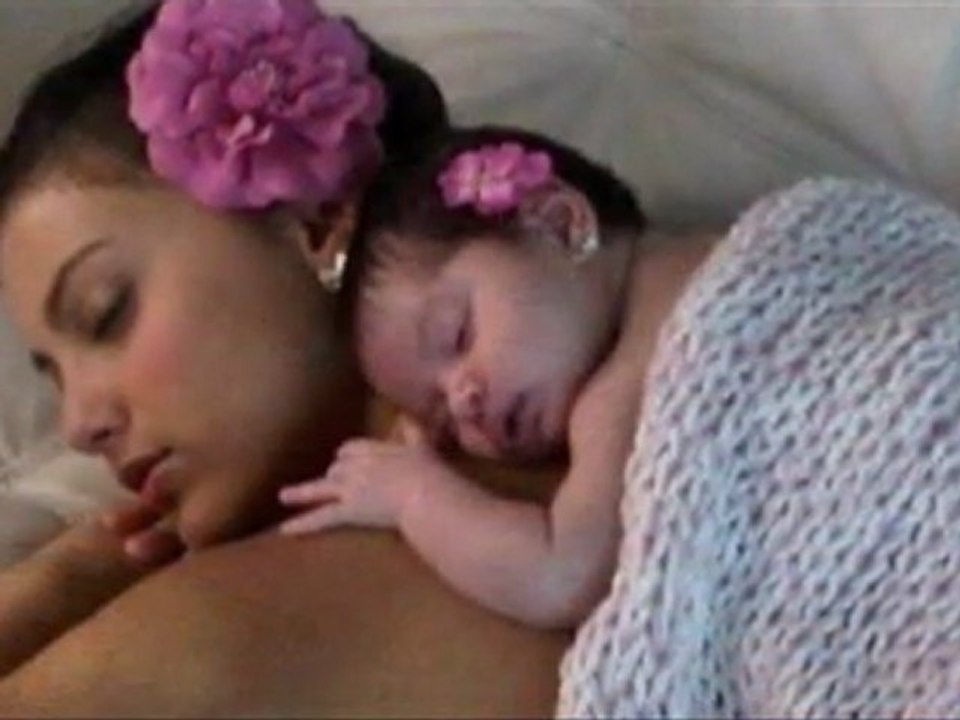 Volga Tamöz  -  Kınalı Bebek  feat. Demet Sağıroğlu ( Tam 90'dan )