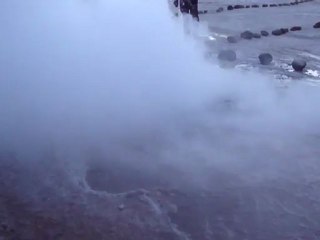 Geysers del Tatio - un geyser normal