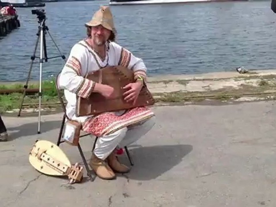 L'arrivée du Sedov au port de Brest pour les Tonnerres de Brest 2012