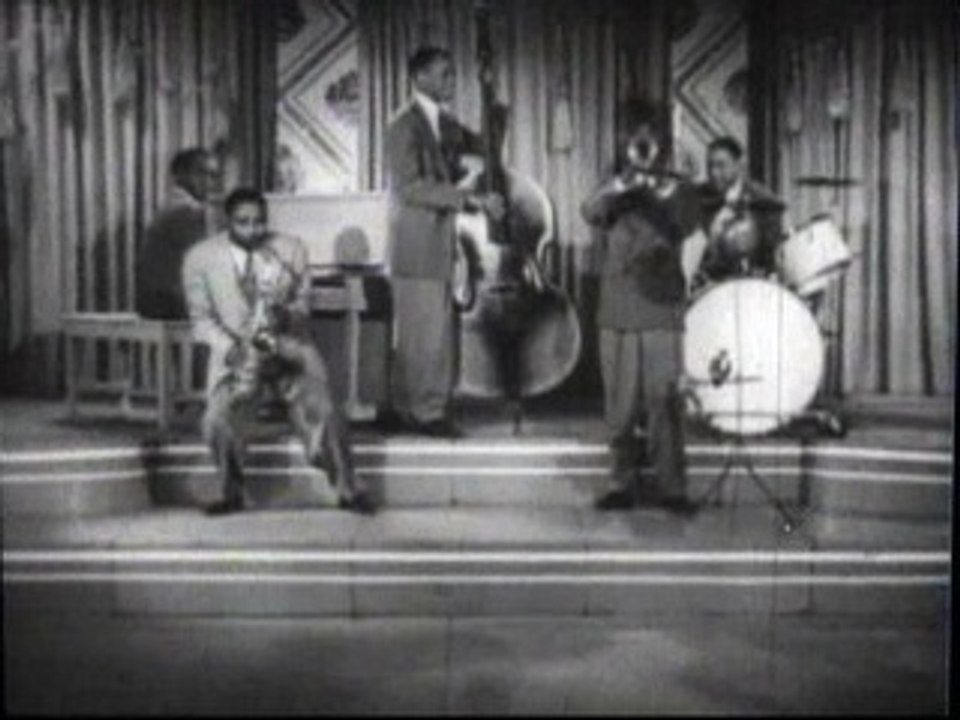 Louis Jordan - Fuzzy Wuzzy