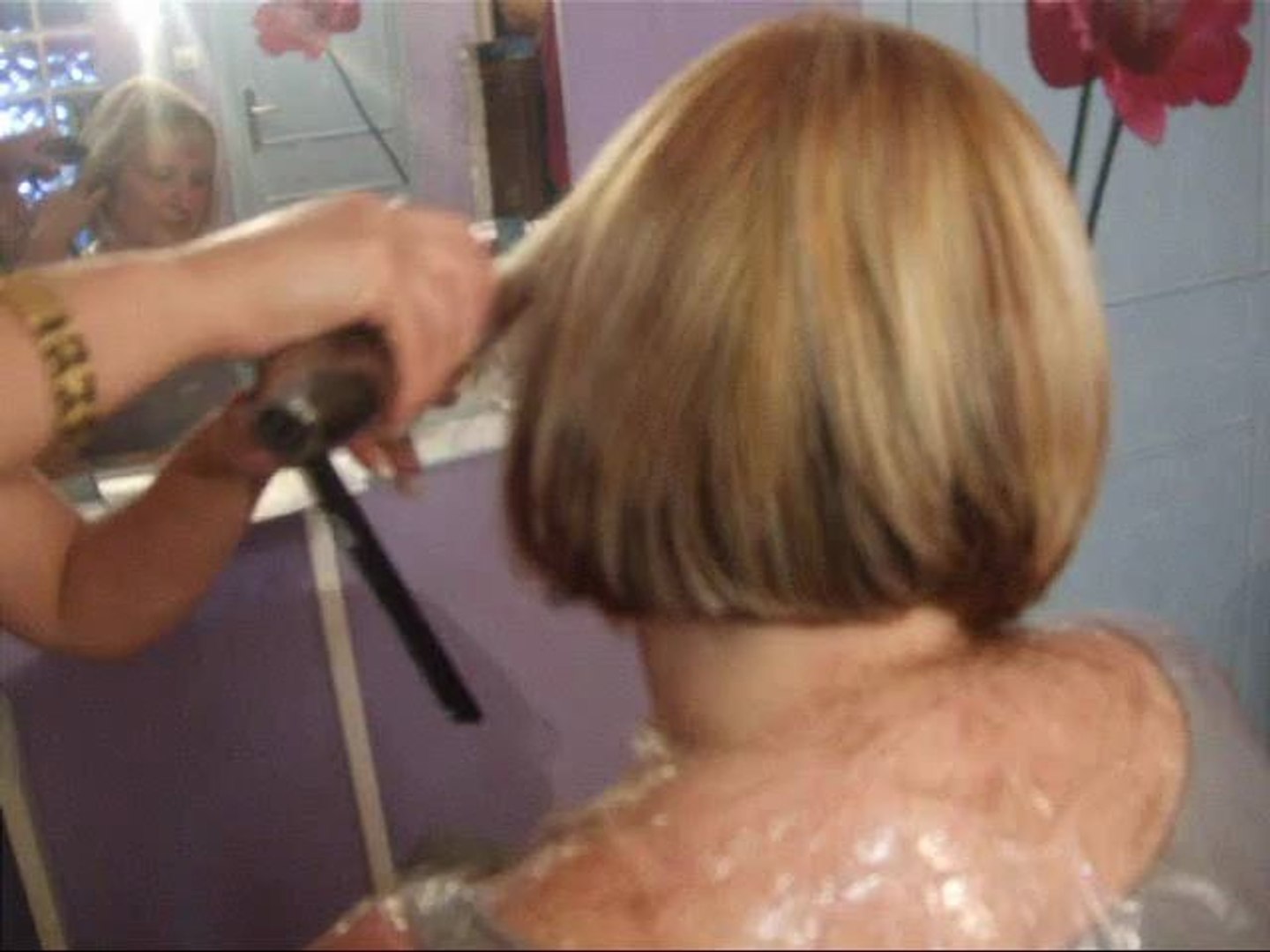 Video Coupe De Cheveux Court Femme Seule vidéo coupe tondeuse - Vidéo Dailymotion