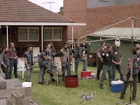 ВОЙНЫ БАЙКЕРОВ / Bikie Wars: Brothers in Arms серия 2