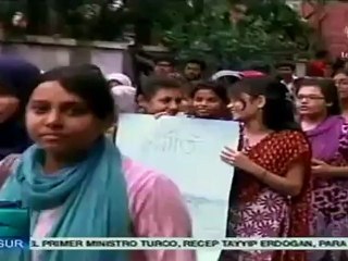 Universitarios en Bagladesh protestan contra la corrupción