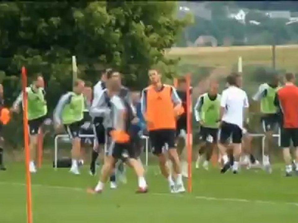 Clint Dempsey zu Liverpool?