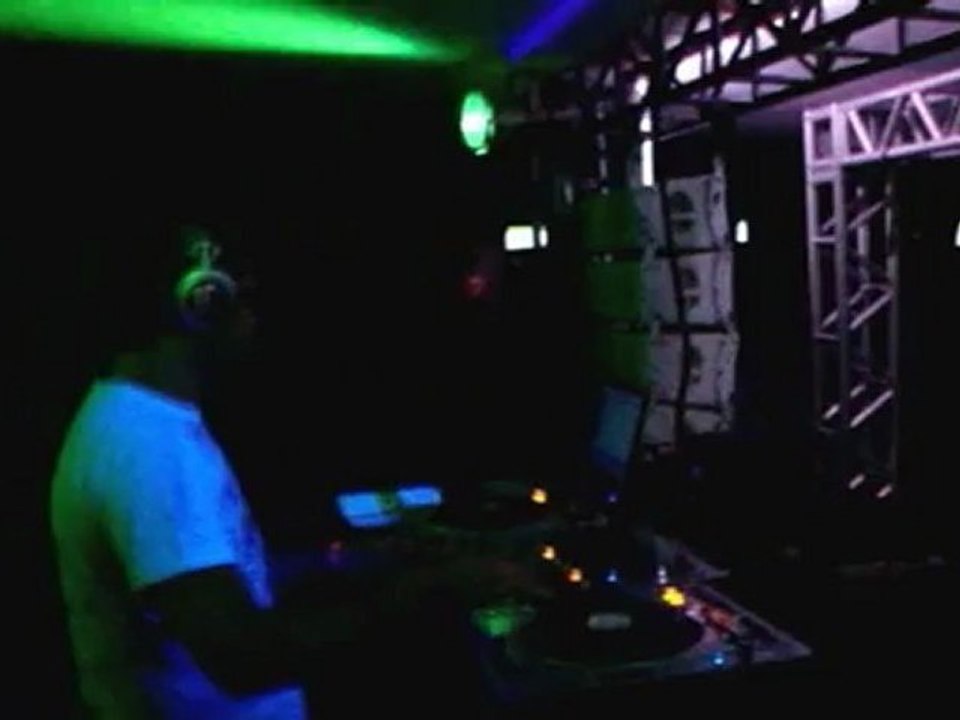 DJ OniKs @ Club A (São Paulo / SP) - 20/01/2010