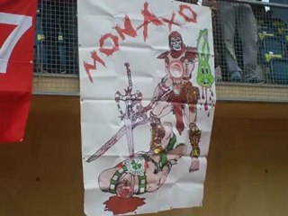 Το πανό που ετοίμασε η "Θύρα 7" Μονάχου στο φιλικό με την Σπαρτάκ Μόσχας στο Σβατς