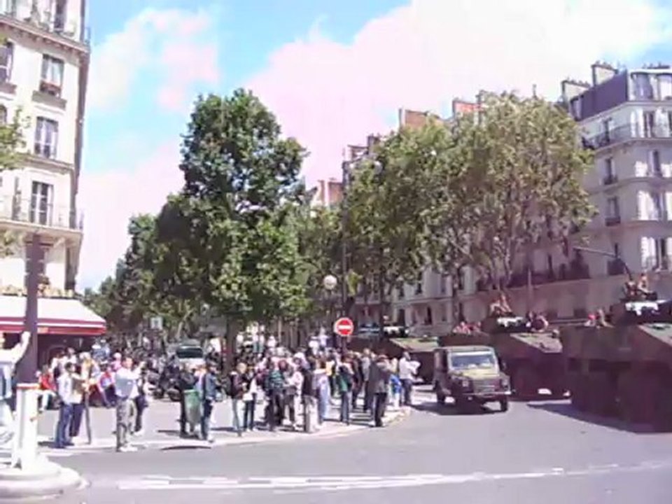 "Mon 14 juillet 2012"  : Un gag basé sur l'anachronisme de situation