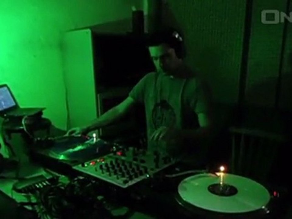 DJ OniKs @ Porão Underground 10/03/2012