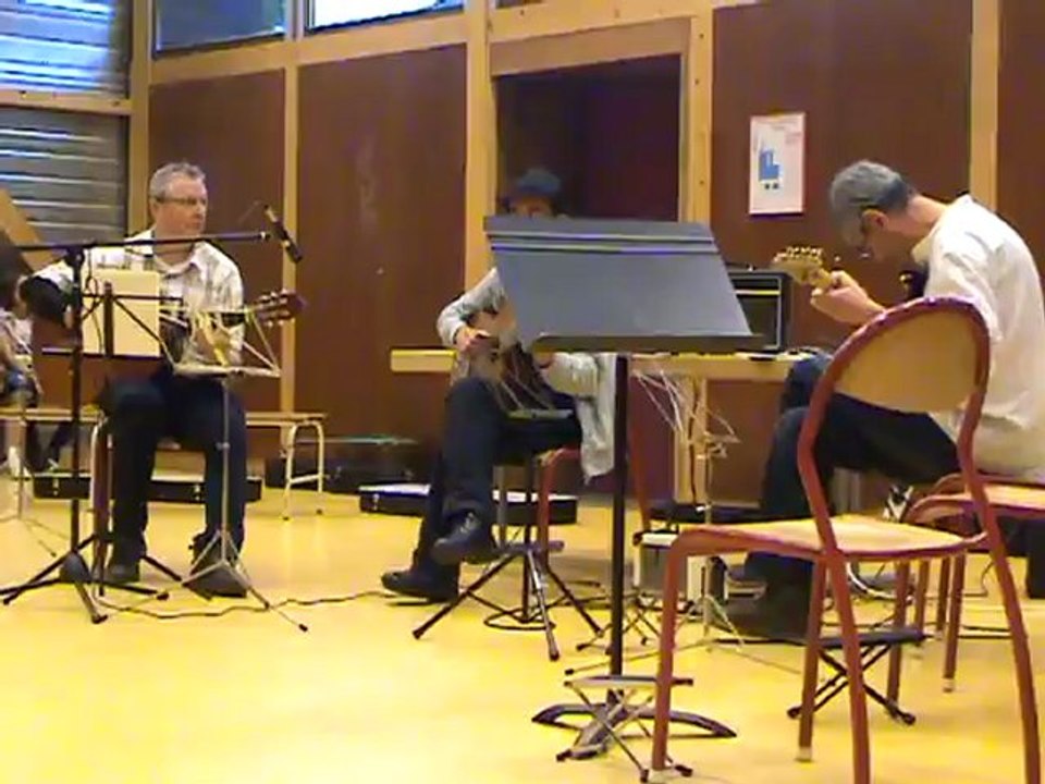 M2U01155 Trio guitares