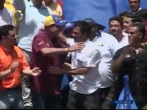 Capriles ha visitado 53 pueblos del país en los útimos 15 días