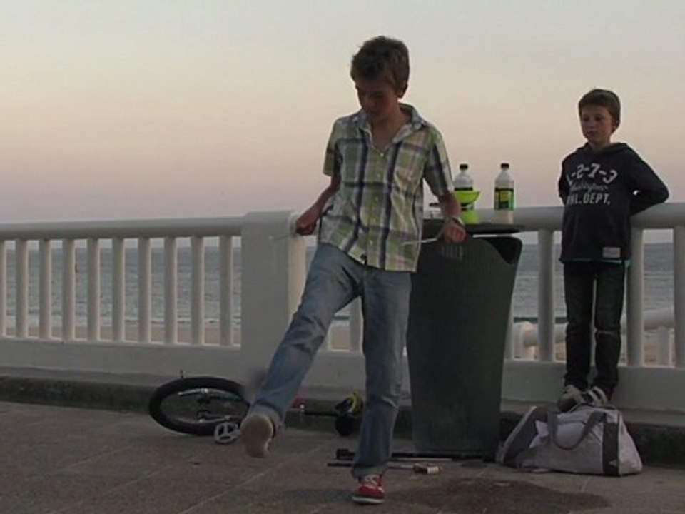 Quiberon  | Jacques l'as du Diabolo  | TV Quiberon 24/7