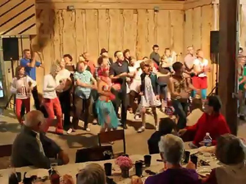 Flash Mob Faire des Ricochets classe en 2 Famille Piard