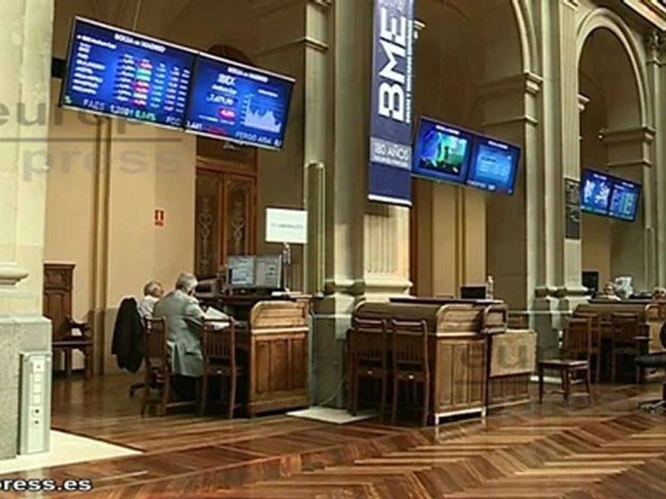 Ibex baja un 0,5%, prima de riesgo en 540 puntos