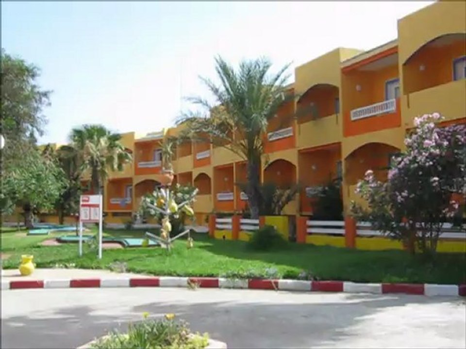 PLAYA DJERBA 22 juin 2012 (23) - Le devant de l'hôtel