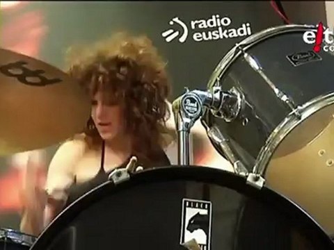 The Naked Heroes: Sheila. Jungla Sonoran galdu naiz