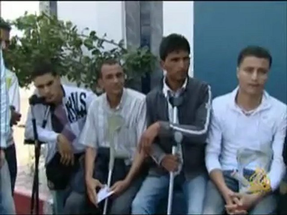 سعي جرحى وعائلات شهداء الثورة التونسية
