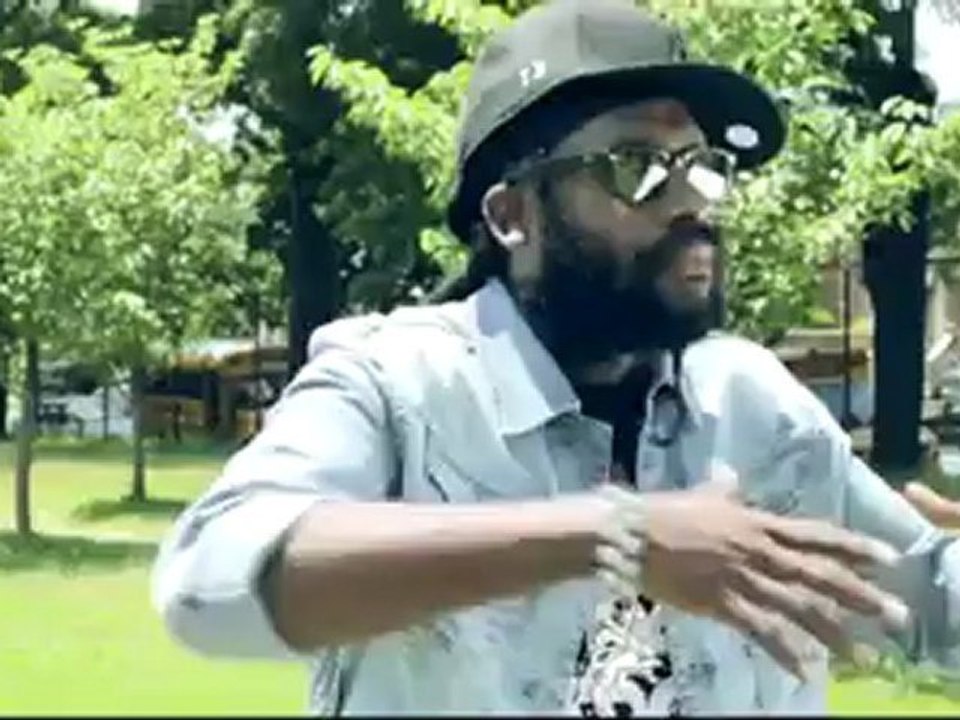 TARRUS RILEY - DREAM WOMAN - Official Music Video