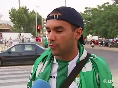 Aficionados del Betis provocan disturbios cerca del estadio