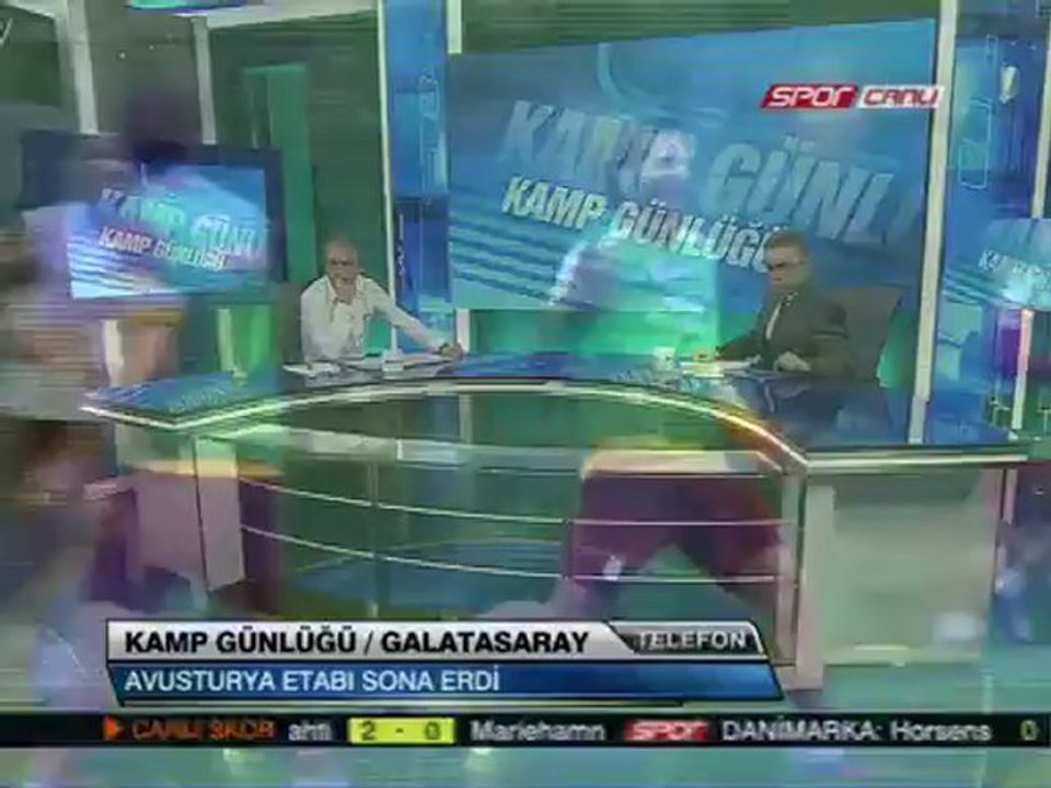 Burak imza için bekliyor !