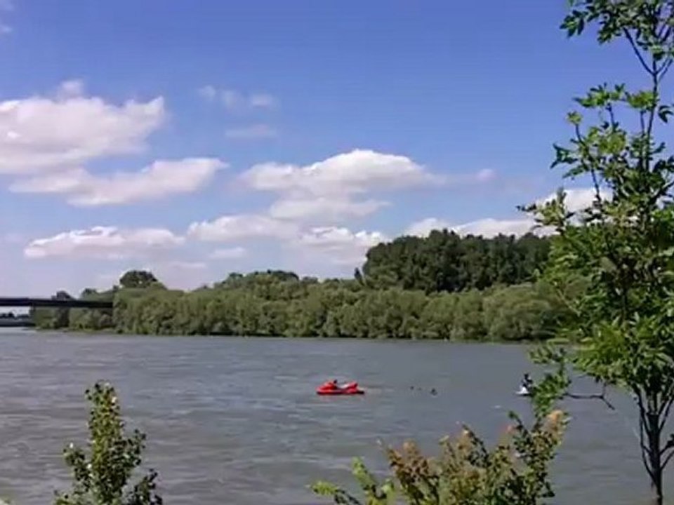 Jetskifahrer über Bord in Speyer