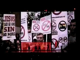 Marine Le Pen avec une croix gammée au concert de Madonna