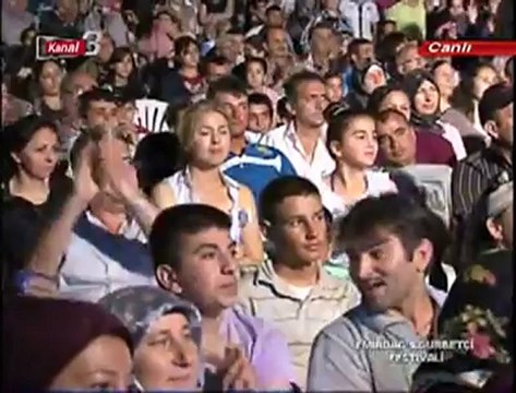 ANKARALI AYŞE DİNÇER KİRLİ MENDİL( AFYON EMİRDAG KONSERİ)