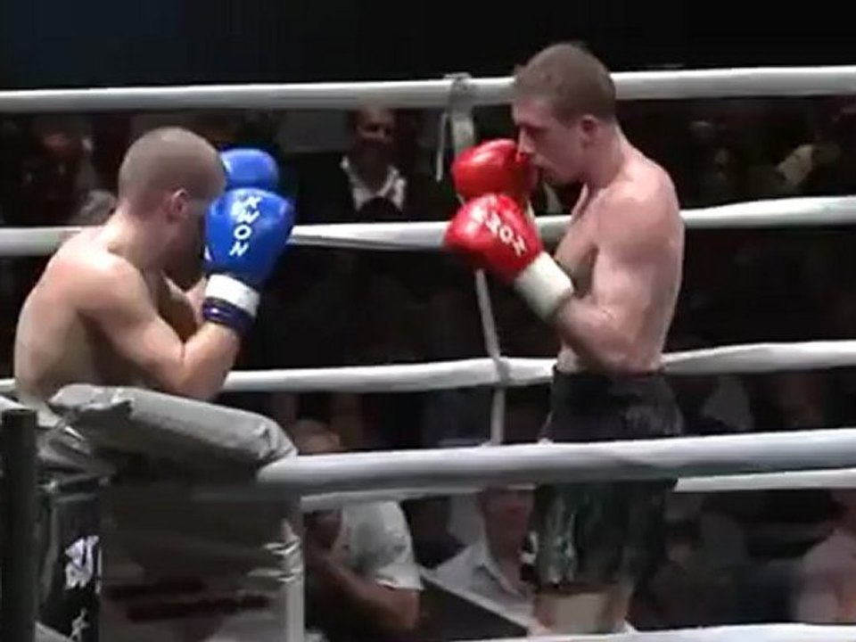 Lightweight Muay Thai Fight Meyer vs Epp 4/5